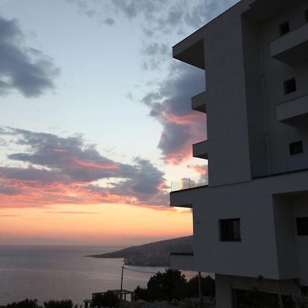 Angjelo Apartments ساراندا المظهر الخارجي الصورة
